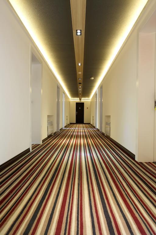 Futuro Hotel Bishkek Luaran gambar